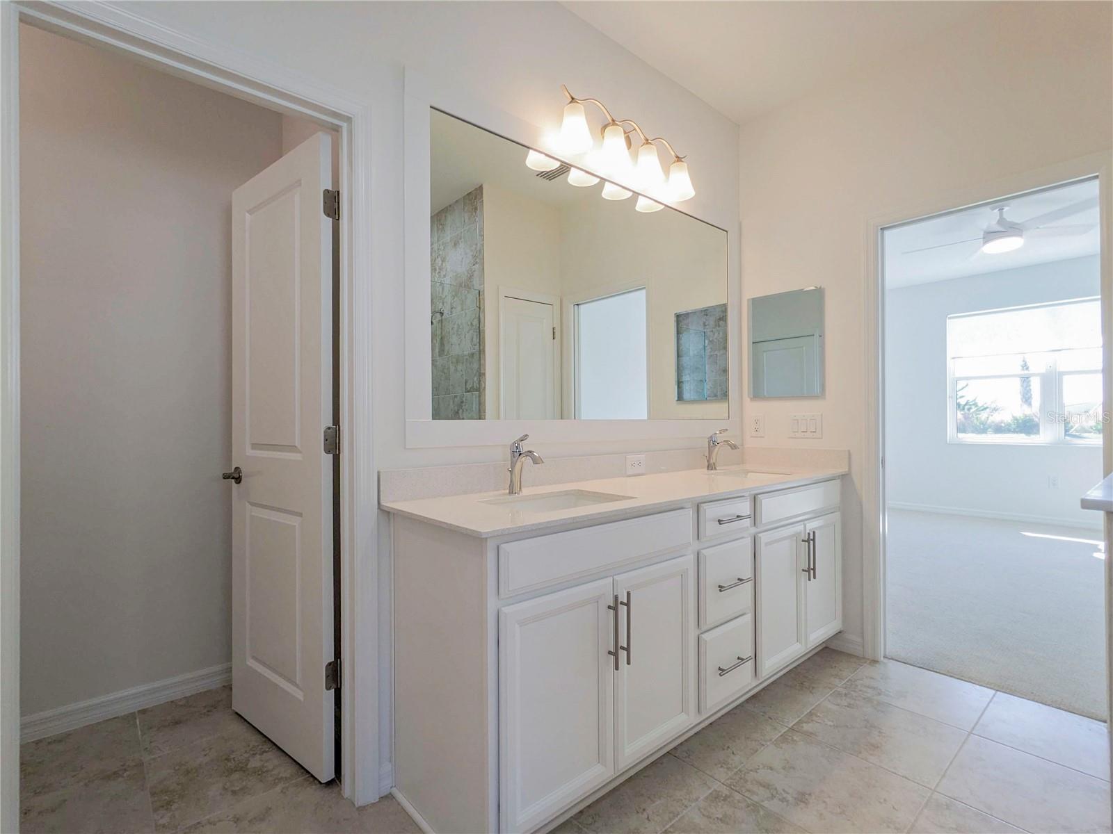 Image 18 of 49 For 8125 Sternway Road