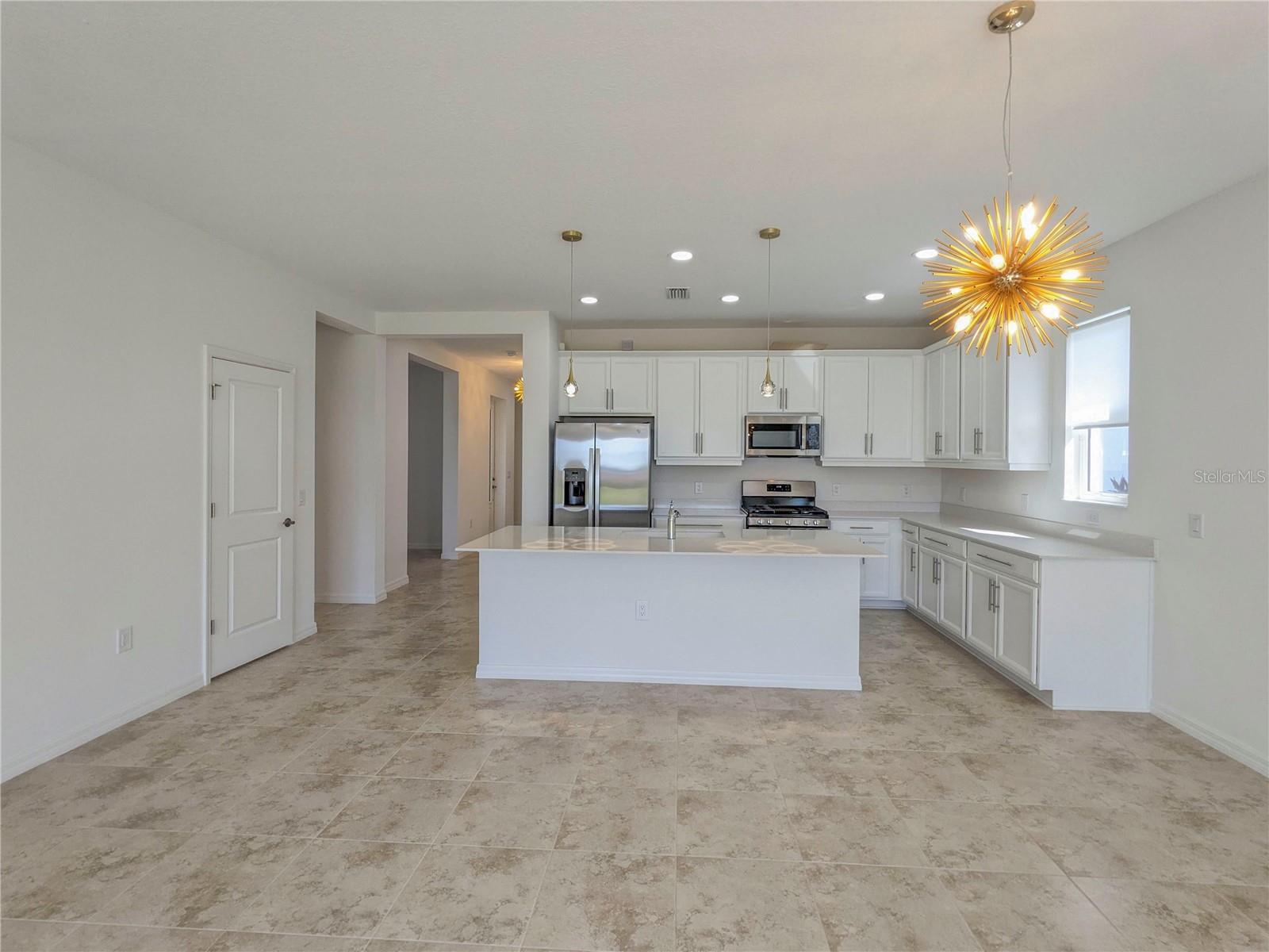 Image 6 of 49 For 8125 Sternway Road