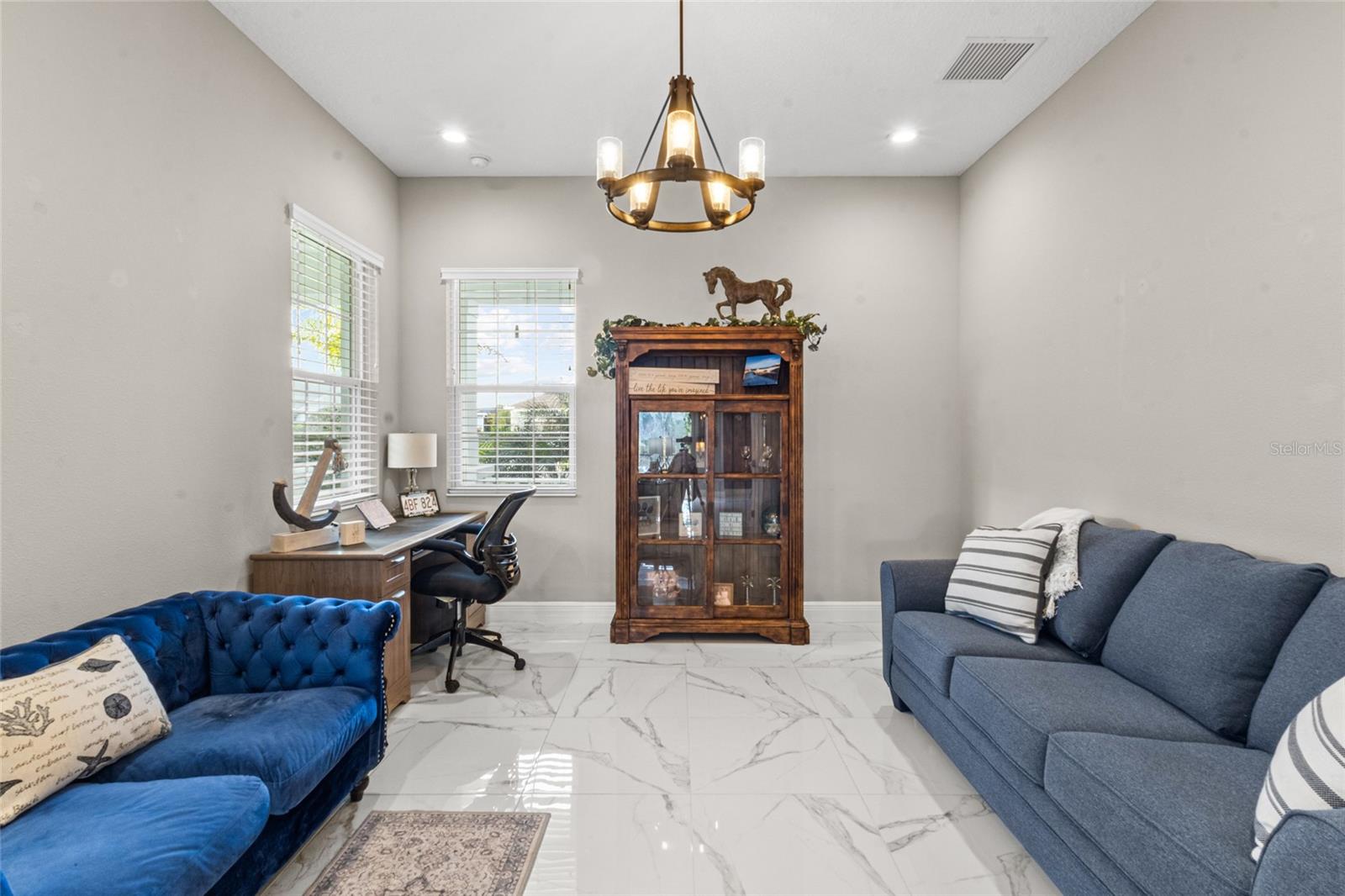 Image 14 of 39 For 13732 Old Creek Court