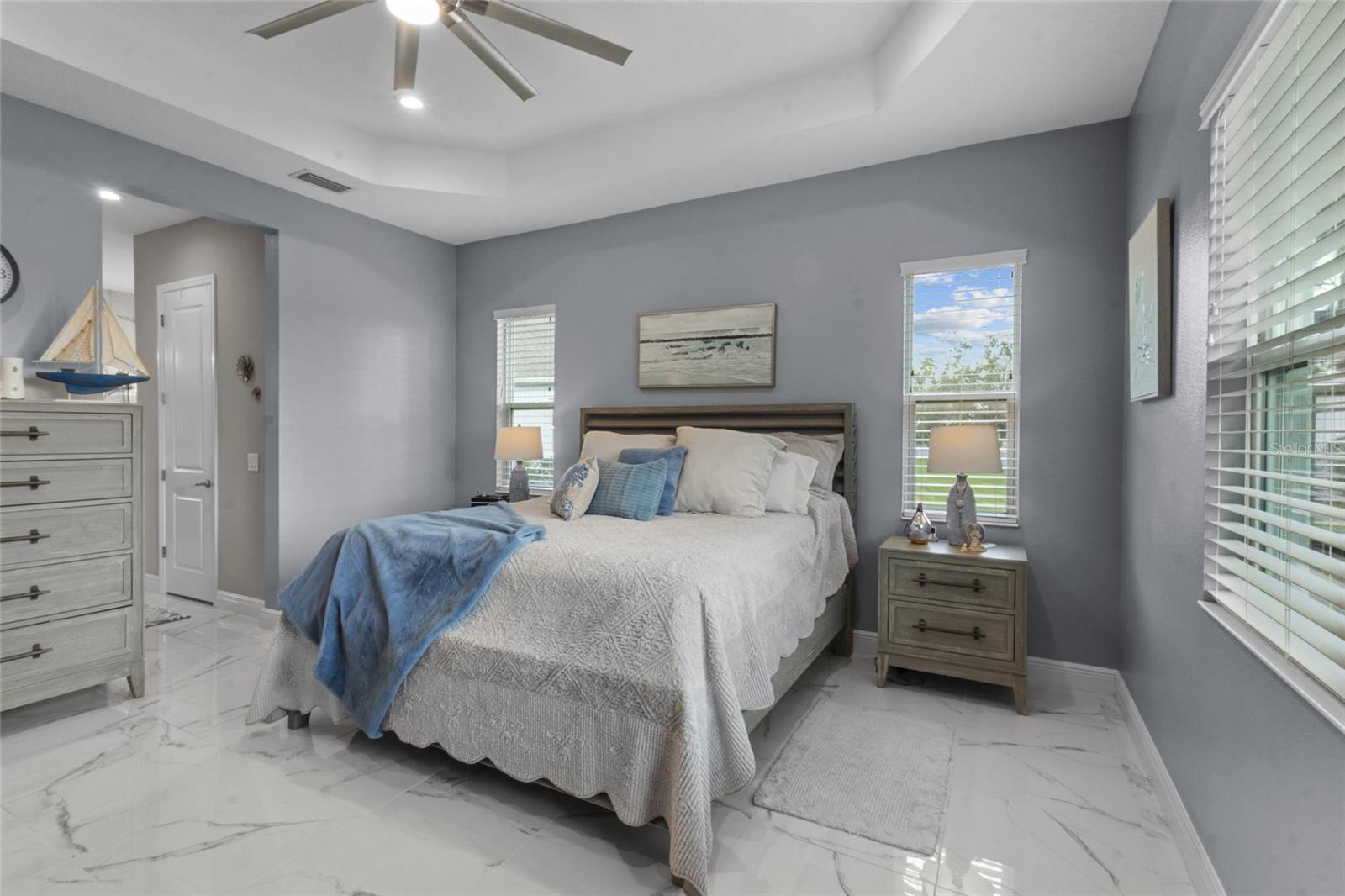 Image 16 of 39 For 13732 Old Creek Court