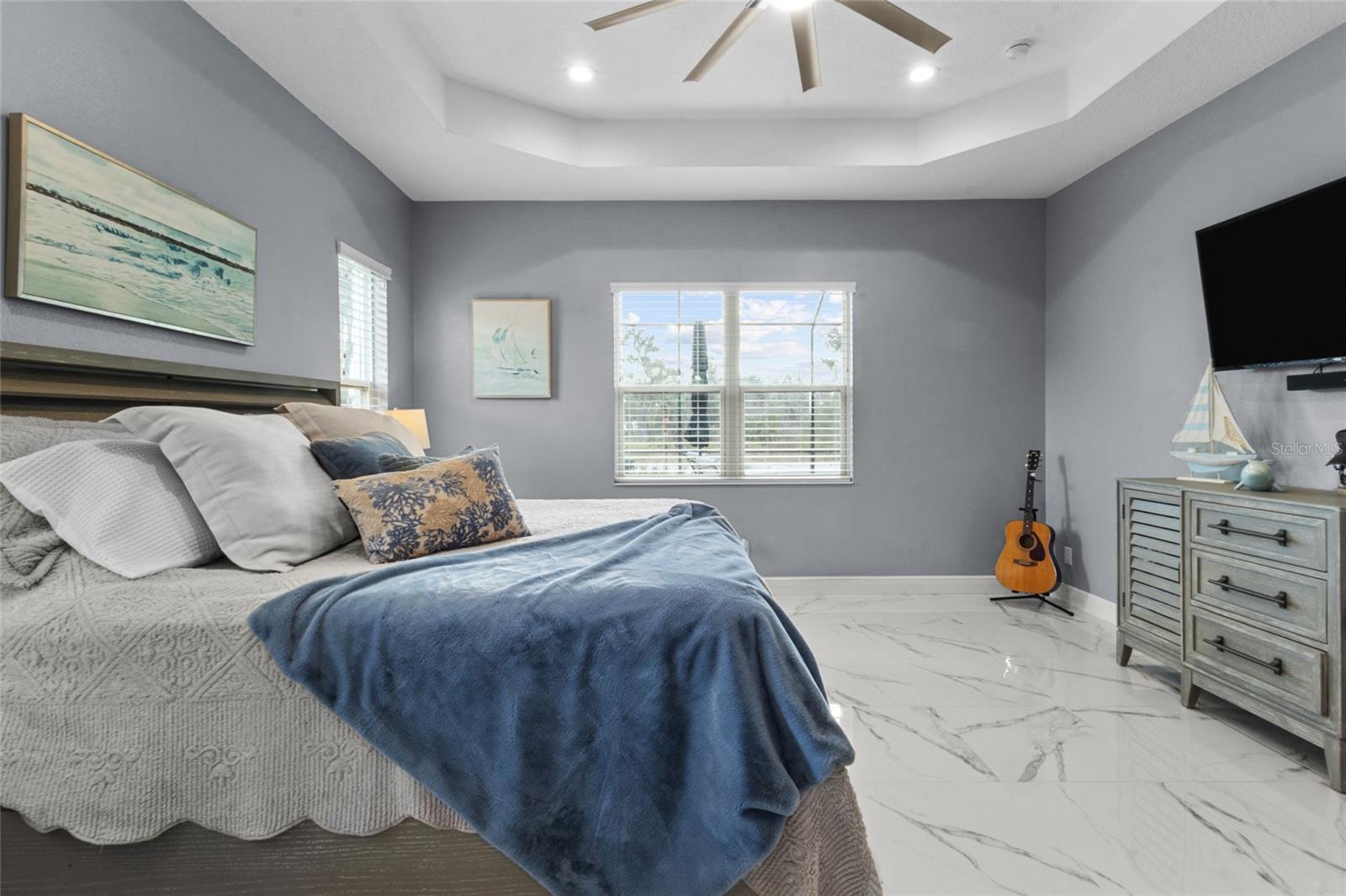 Image 19 of 39 For 13732 Old Creek Court