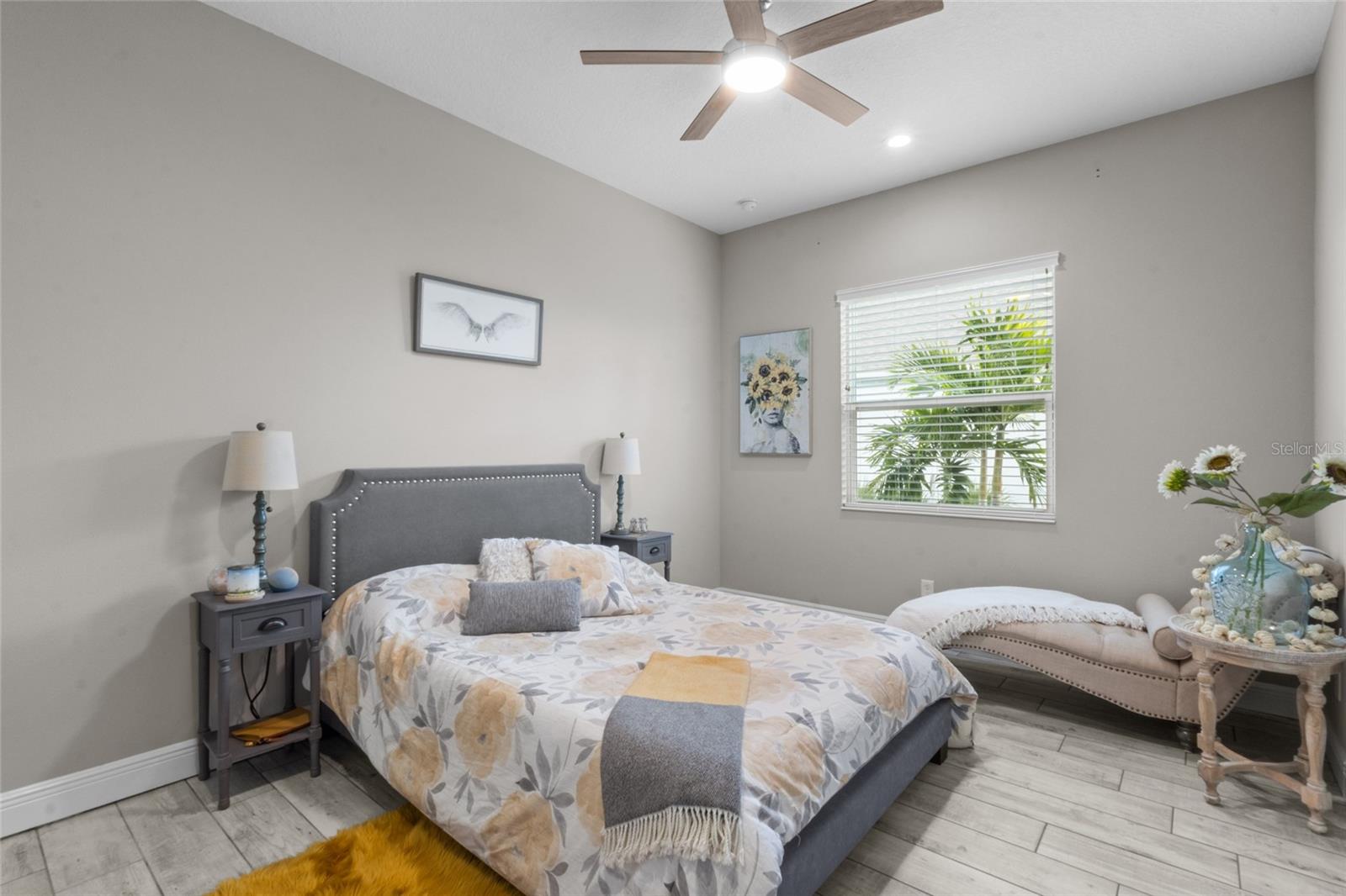 Image 20 of 39 For 13732 Old Creek Court