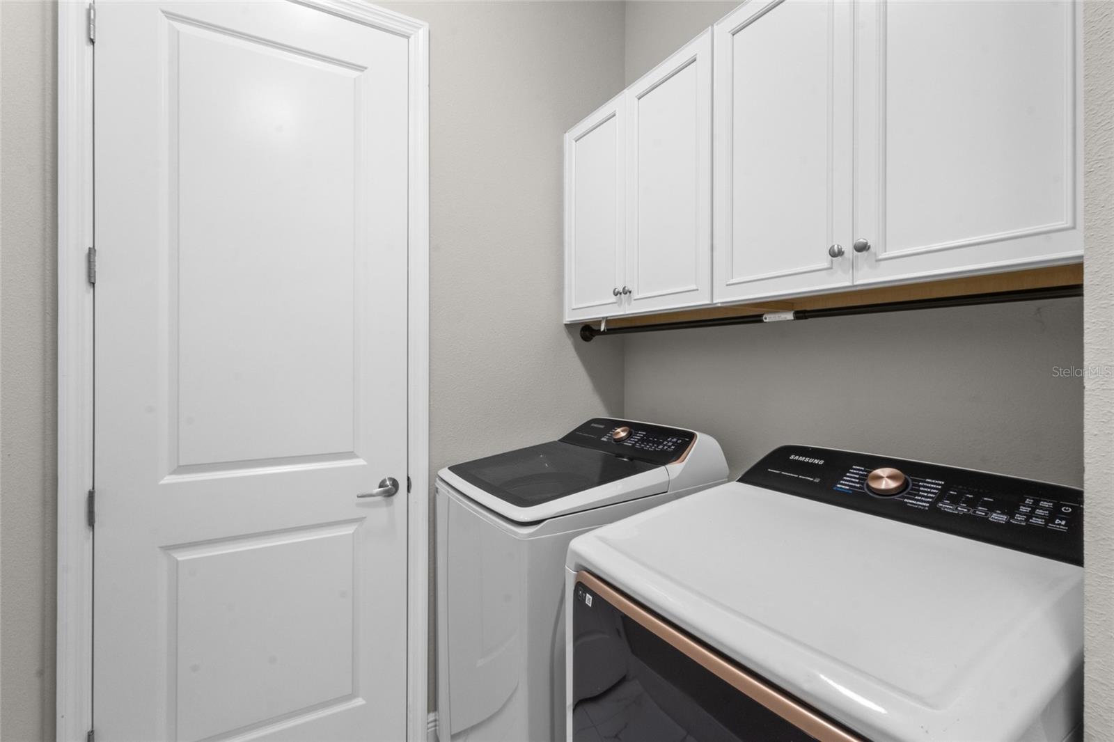 Image 25 of 39 For 13732 Old Creek Court