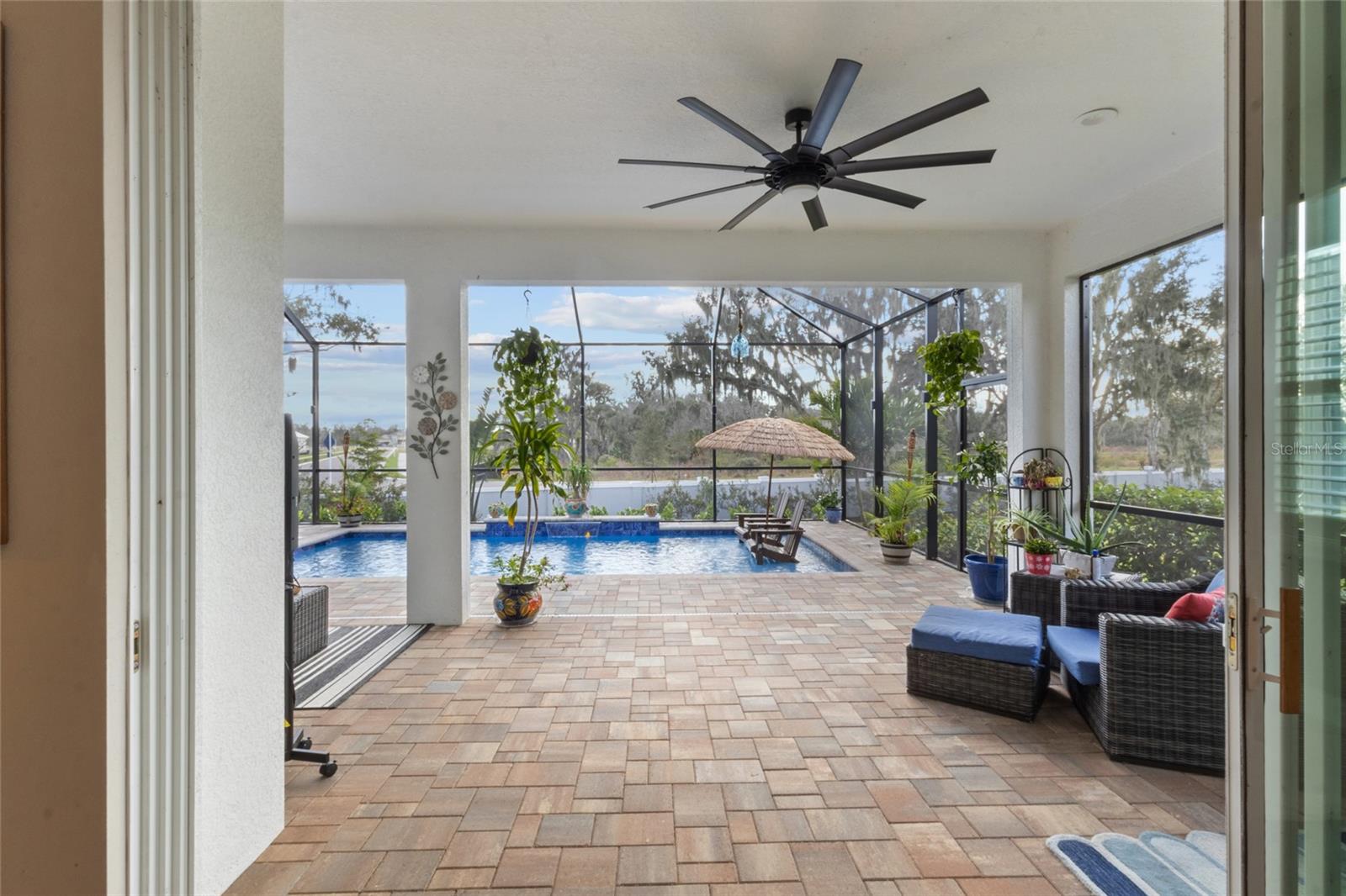 Image 26 of 39 For 13732 Old Creek Court