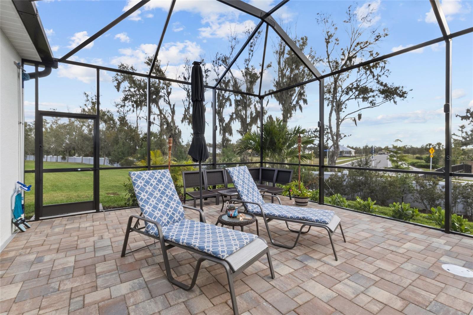 Image 29 of 39 For 13732 Old Creek Court