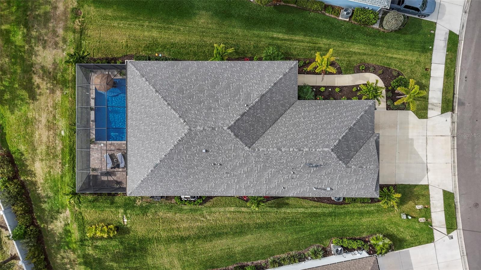 Image 35 of 39 For 13732 Old Creek Court