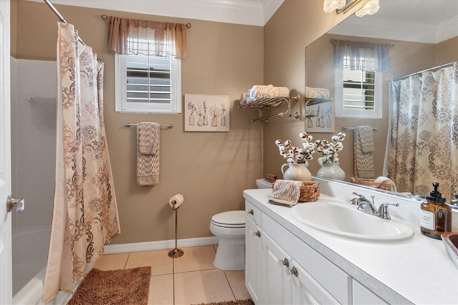 Image 22 of 34 For 2775 Royal Palm Drive