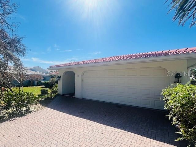 Image 2 of 27 For 9 Dover Drive