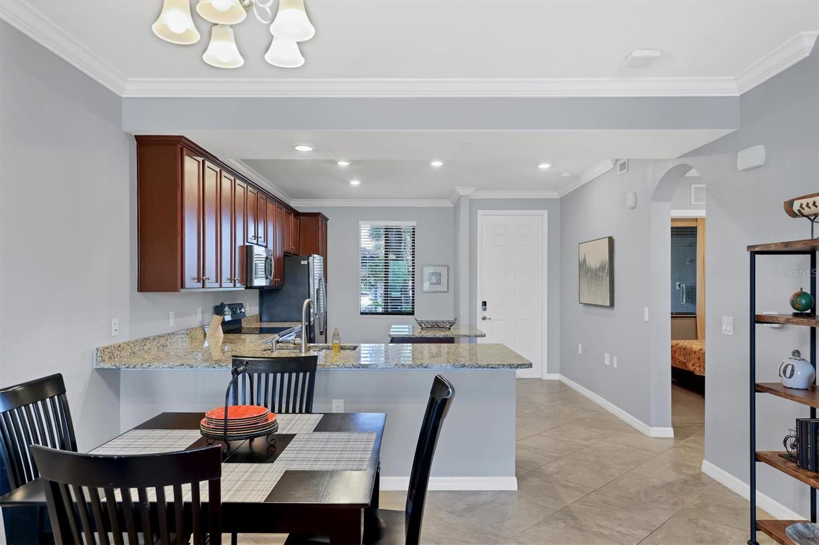 Image 10 of 61 For 17108 Vardon Terrace 105