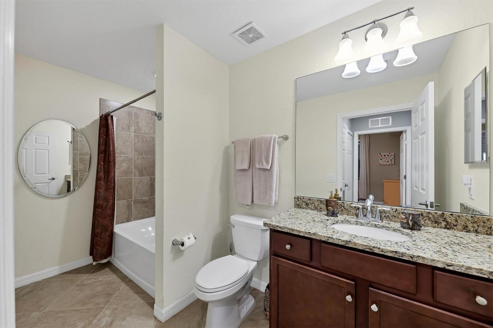 Image 17 of 61 For 17108 Vardon Terrace 105