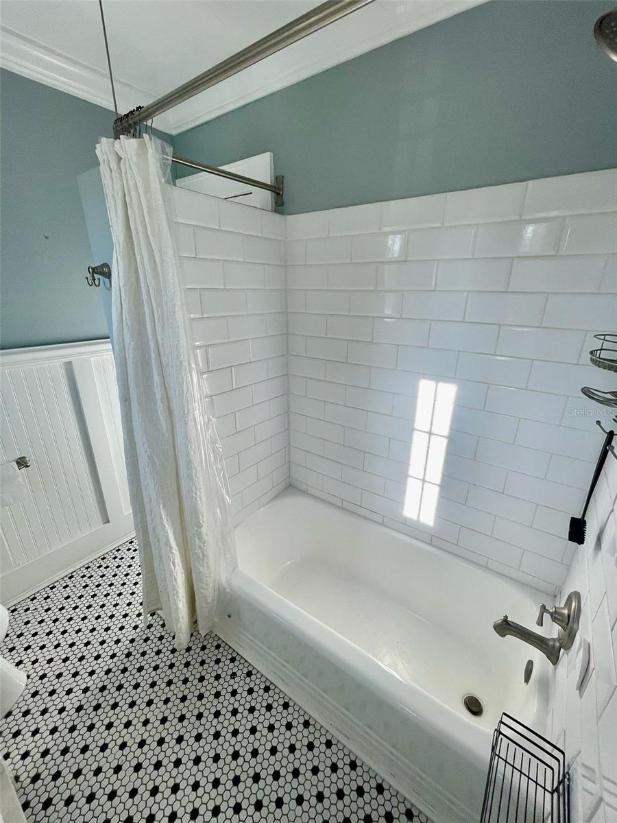 Image 32 of 53 For 3953 Arkansas Ave Ne