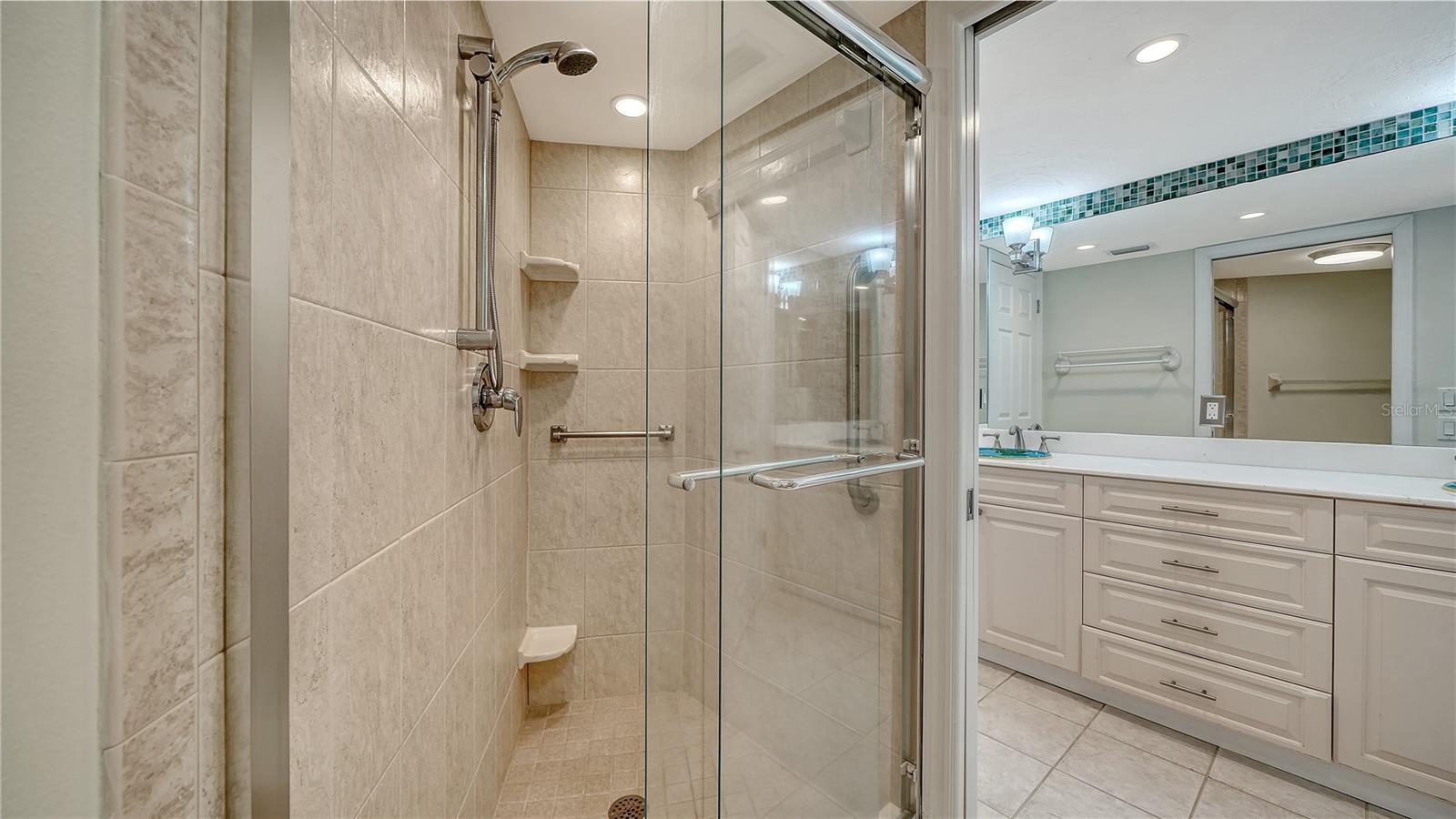 Image 13 of 22 For 4835 Gulf Of Mexico Drive 106