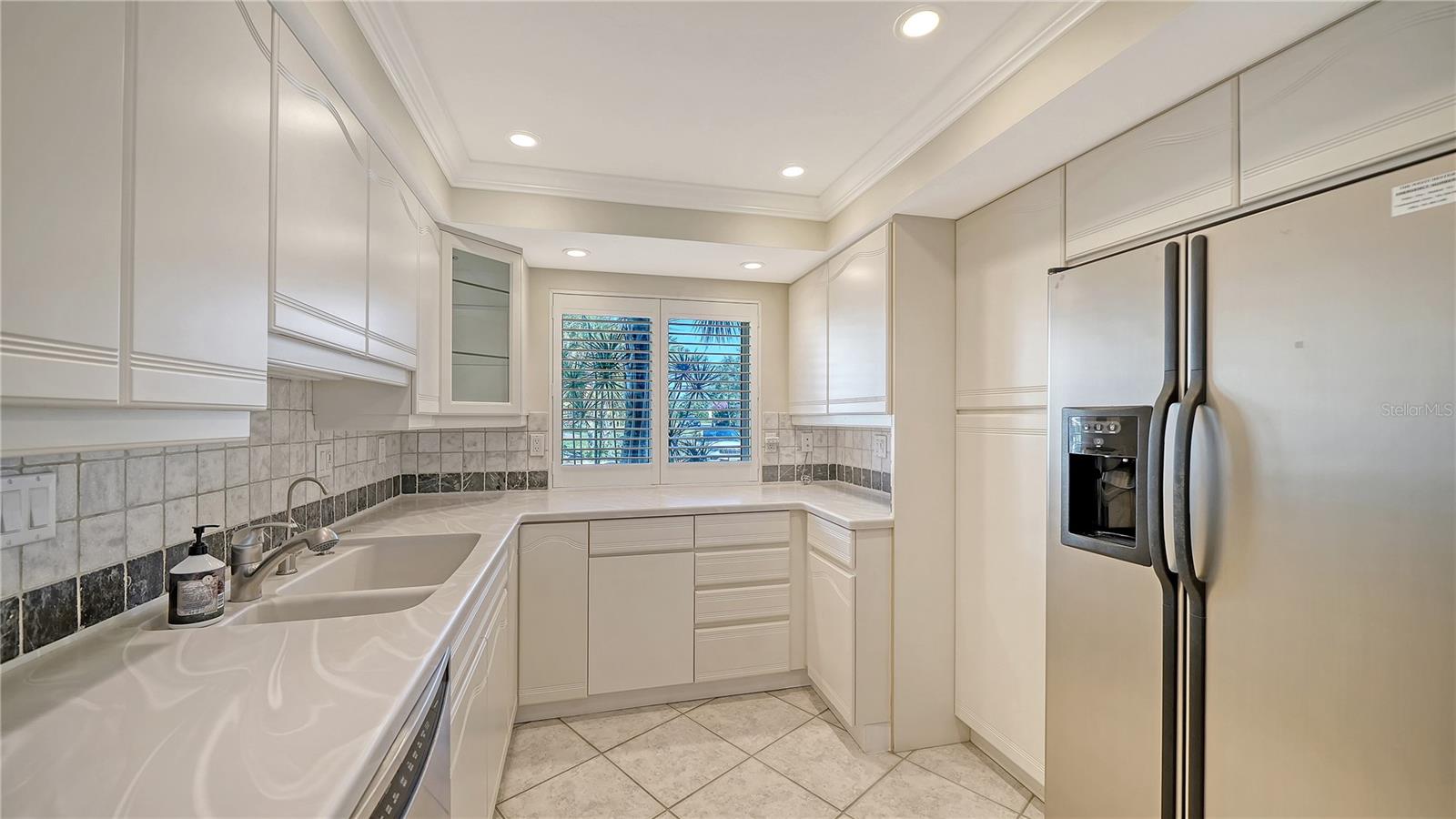 Image 9 of 22 For 4835 Gulf Of Mexico Drive 106