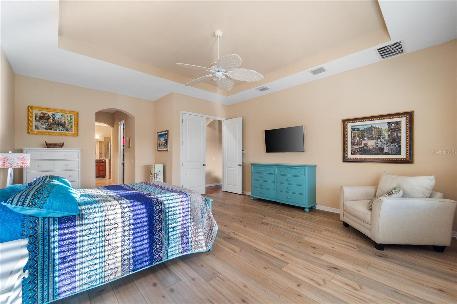 Image 15 of 61 For 5832 Arbor Wood Court