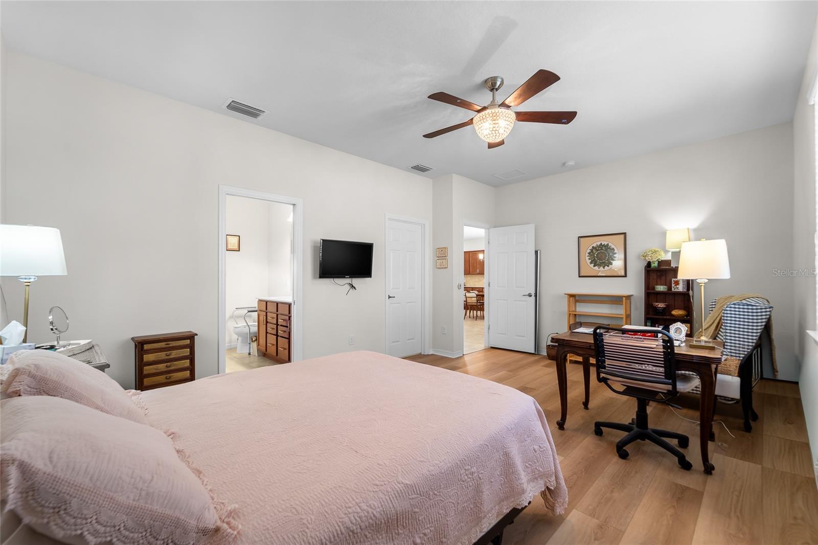 Image 11 of 30 For 6306 Kenava Loop