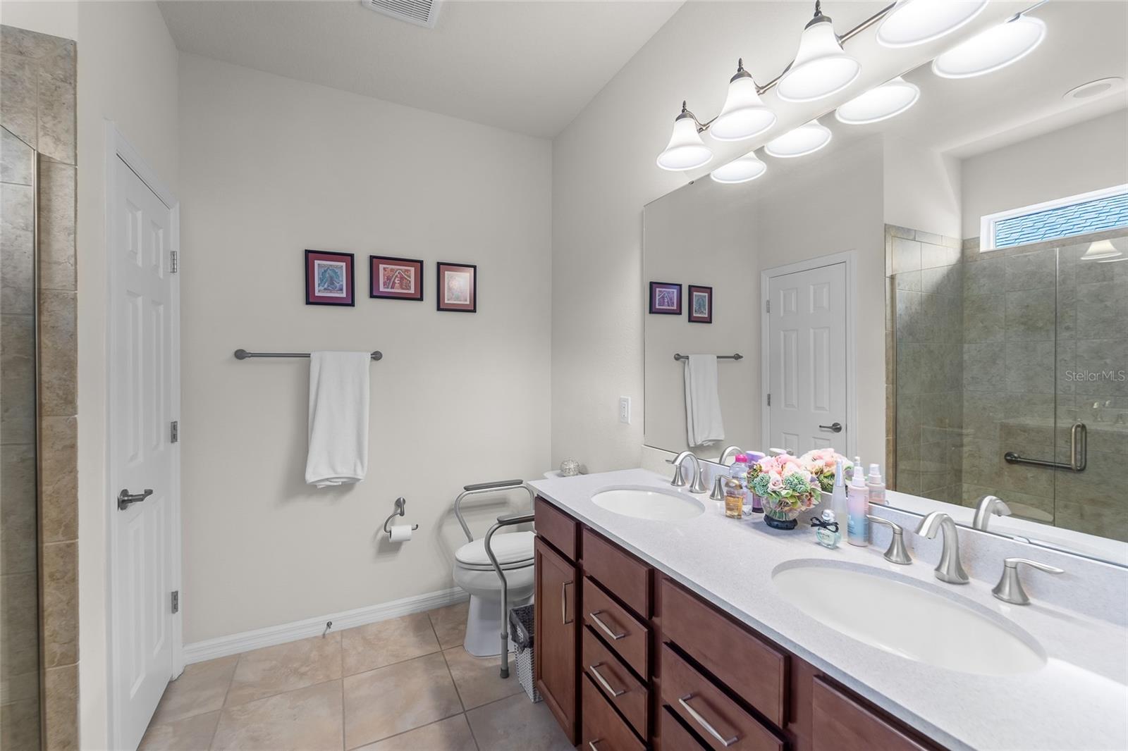 Image 12 of 30 For 6306 Kenava Loop