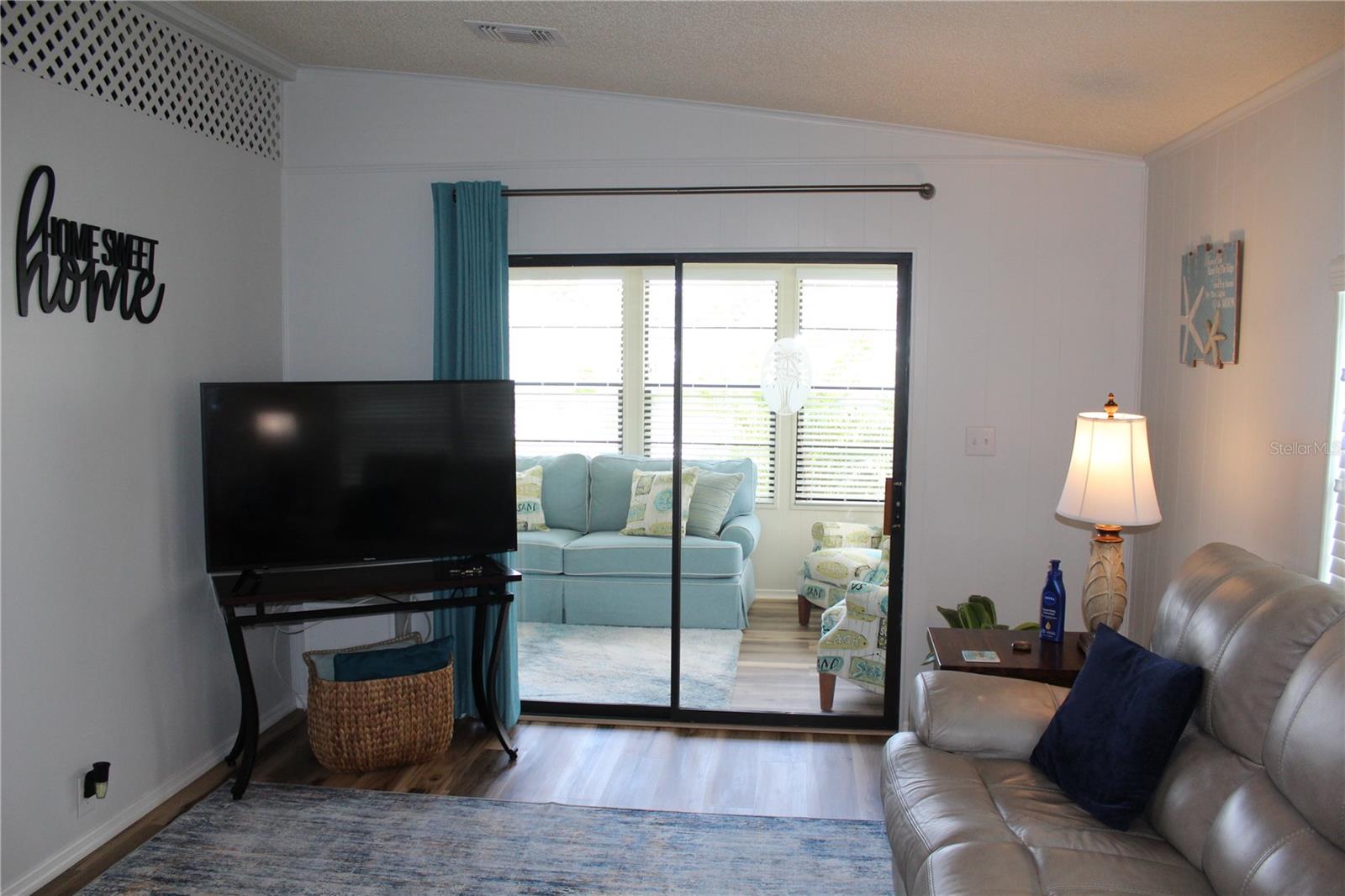 Image 9 of 30 For 4415 14th Street E