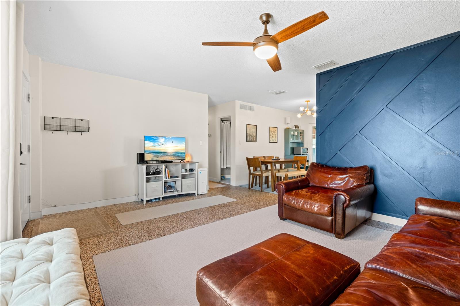 Image 10 of 54 For 6227 Columbia Drive