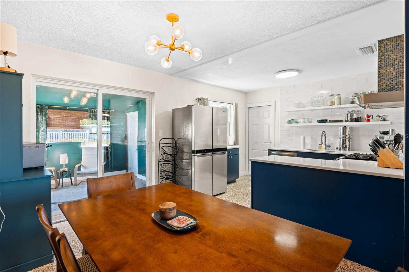 Image 12 of 54 For 6227 Columbia Drive