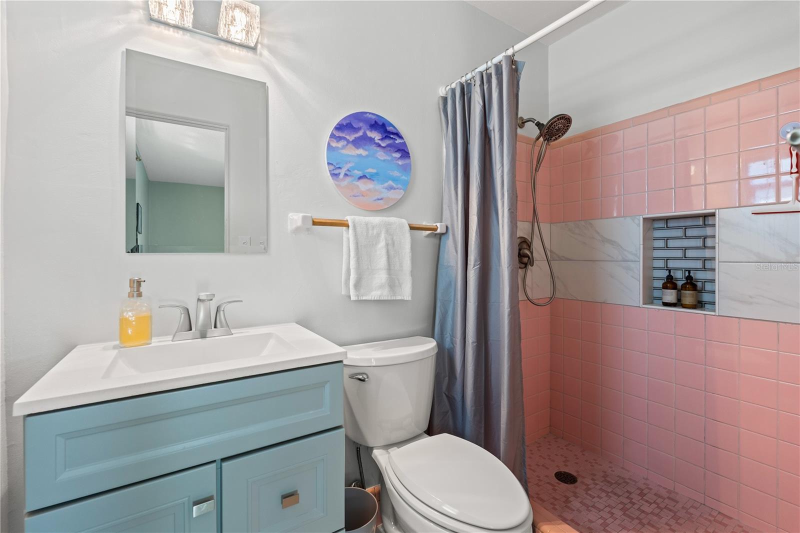 Image 23 of 54 For 6227 Columbia Drive