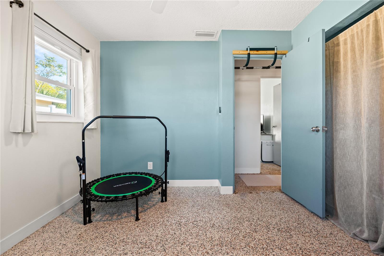 Image 25 of 54 For 6227 Columbia Drive