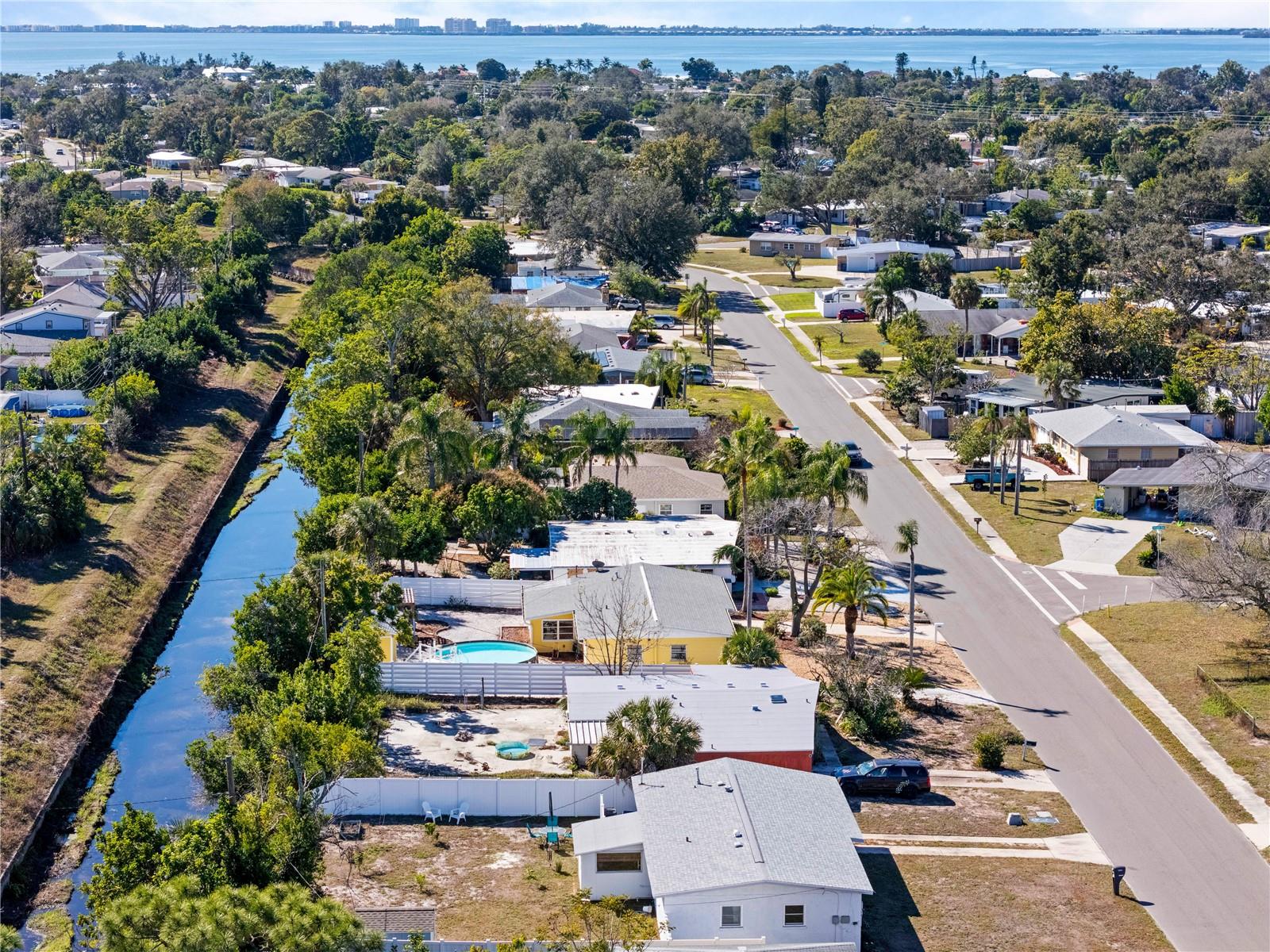 Image 34 of 54 For 6227 Columbia Drive