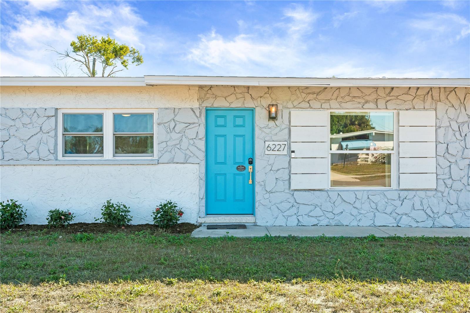 Image 8 of 54 For 6227 Columbia Drive