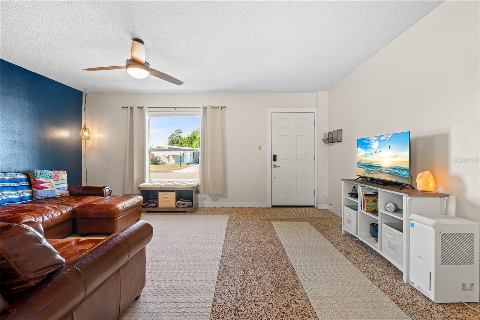 Image 9 of 54 For 6227 Columbia Drive