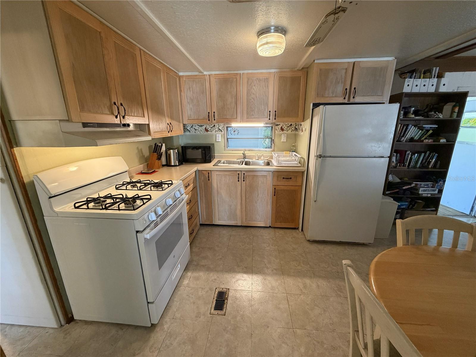 Image 16 of 89 For 5268 Boca Raton Avenue