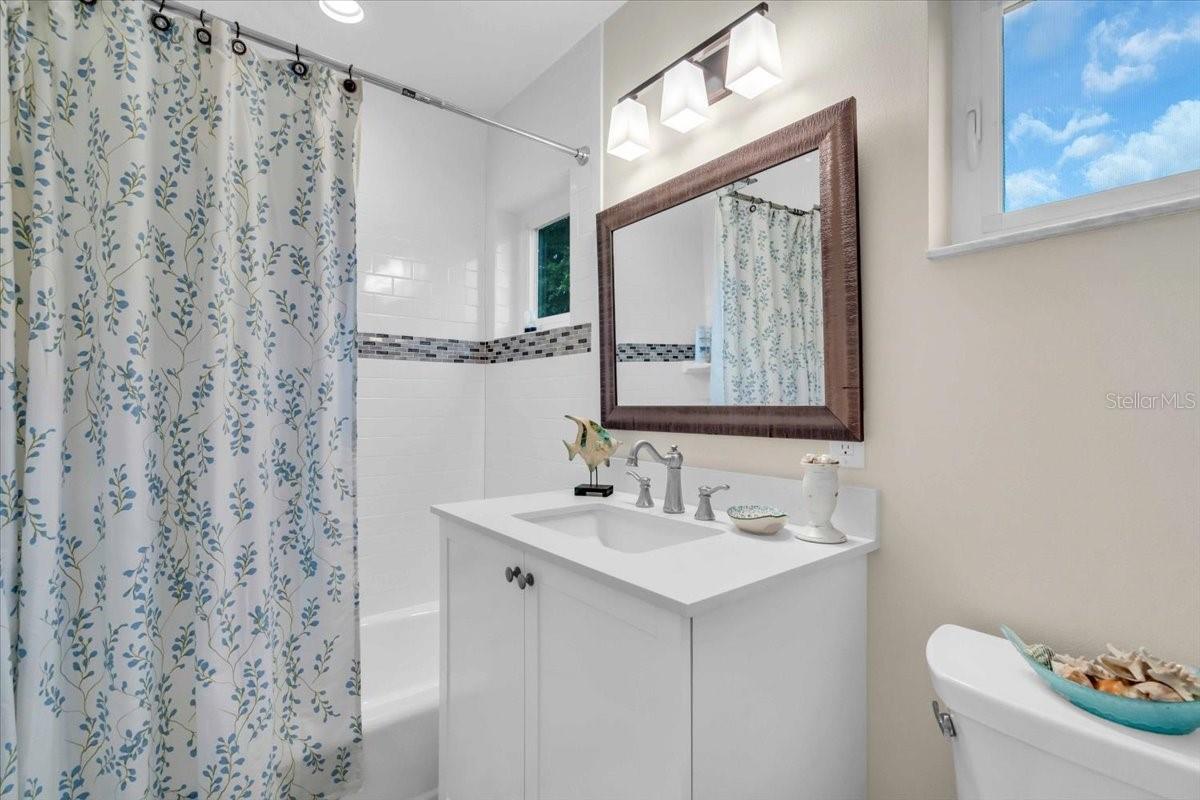 Image 17 of 33 For 1631 Worrington Street