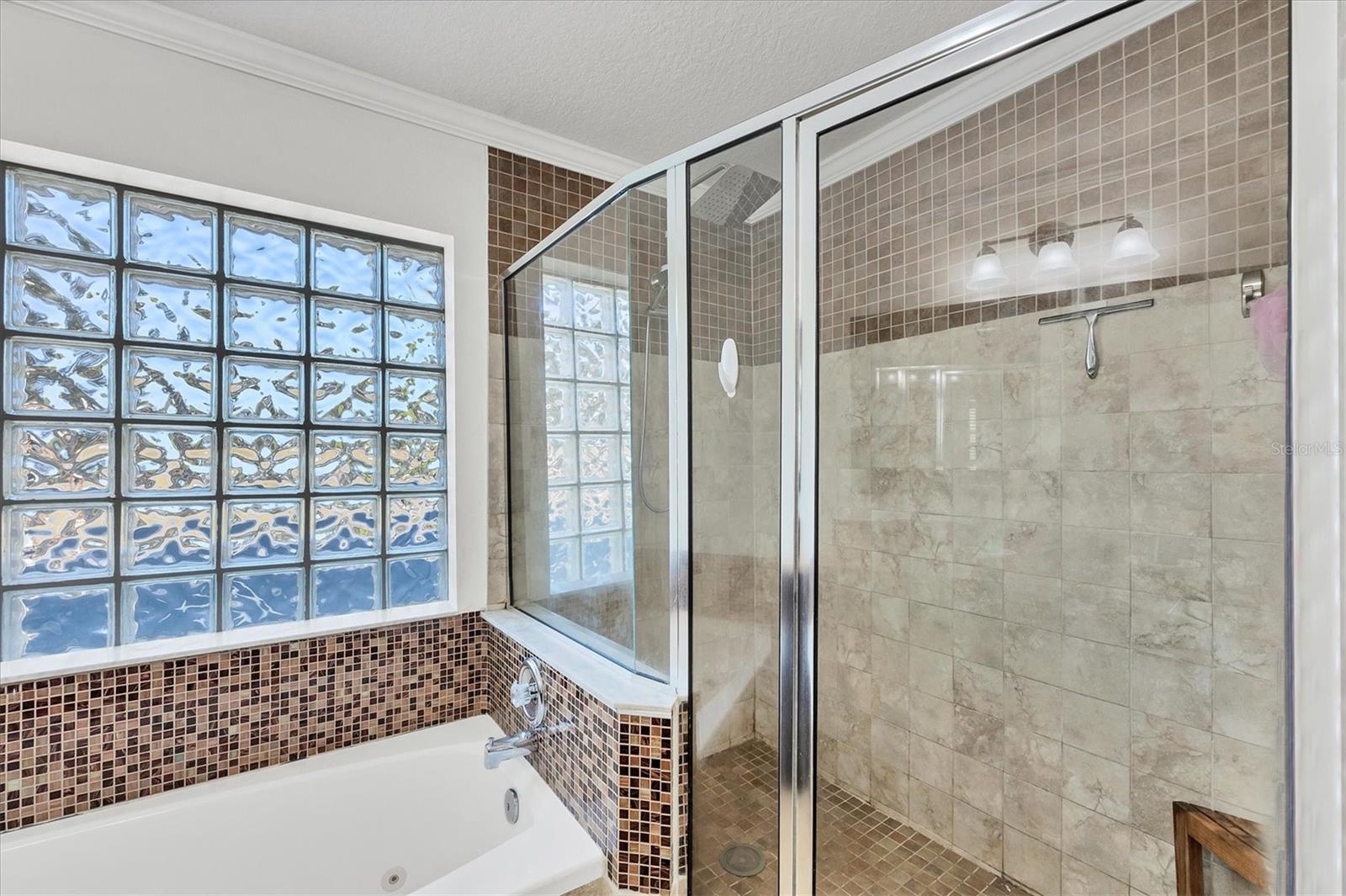 Image 19 of 42 For 5334 San Jose Drive