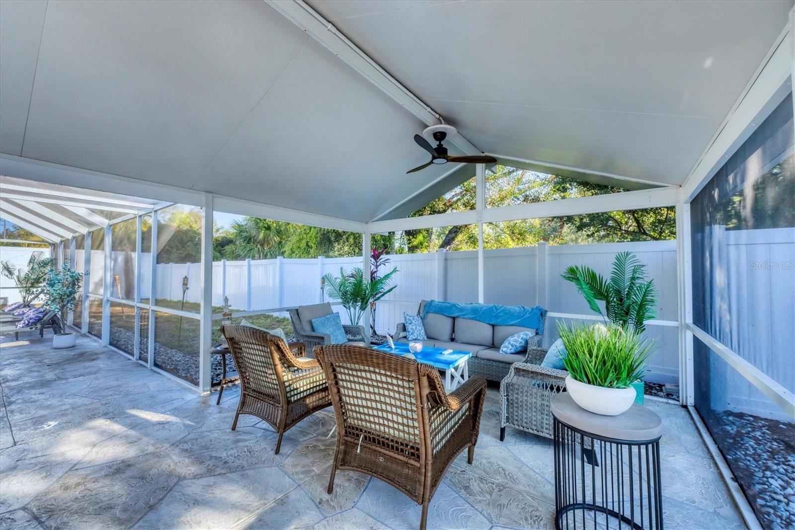 Image 26 of 42 For 5334 San Jose Drive