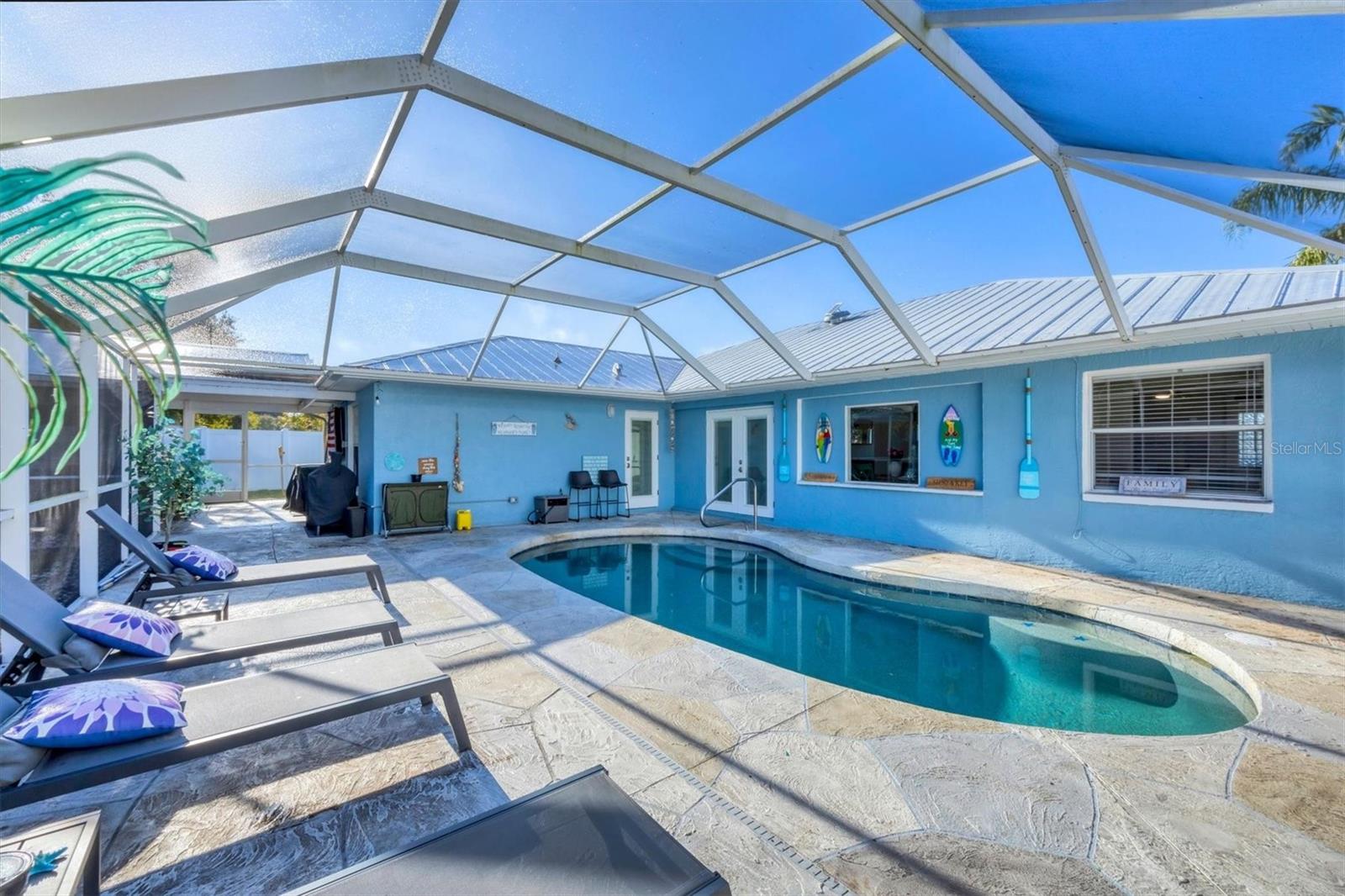 Image 32 of 42 For 5334 San Jose Drive