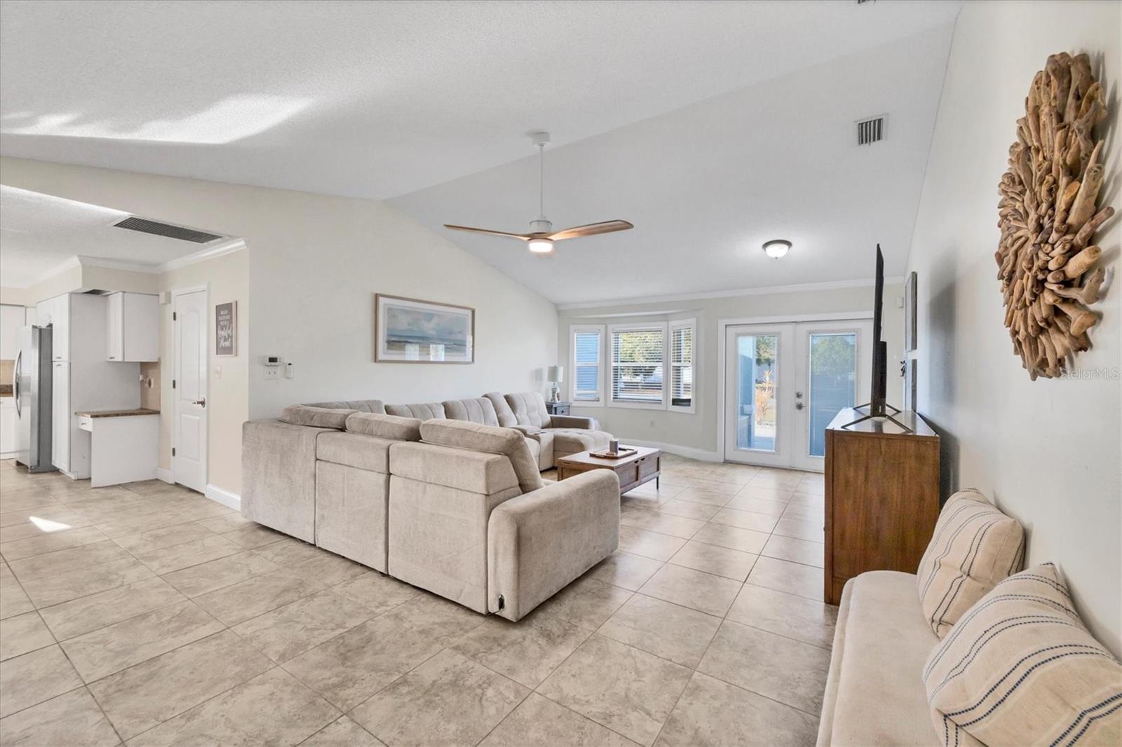 Image 6 of 42 For 5334 San Jose Drive