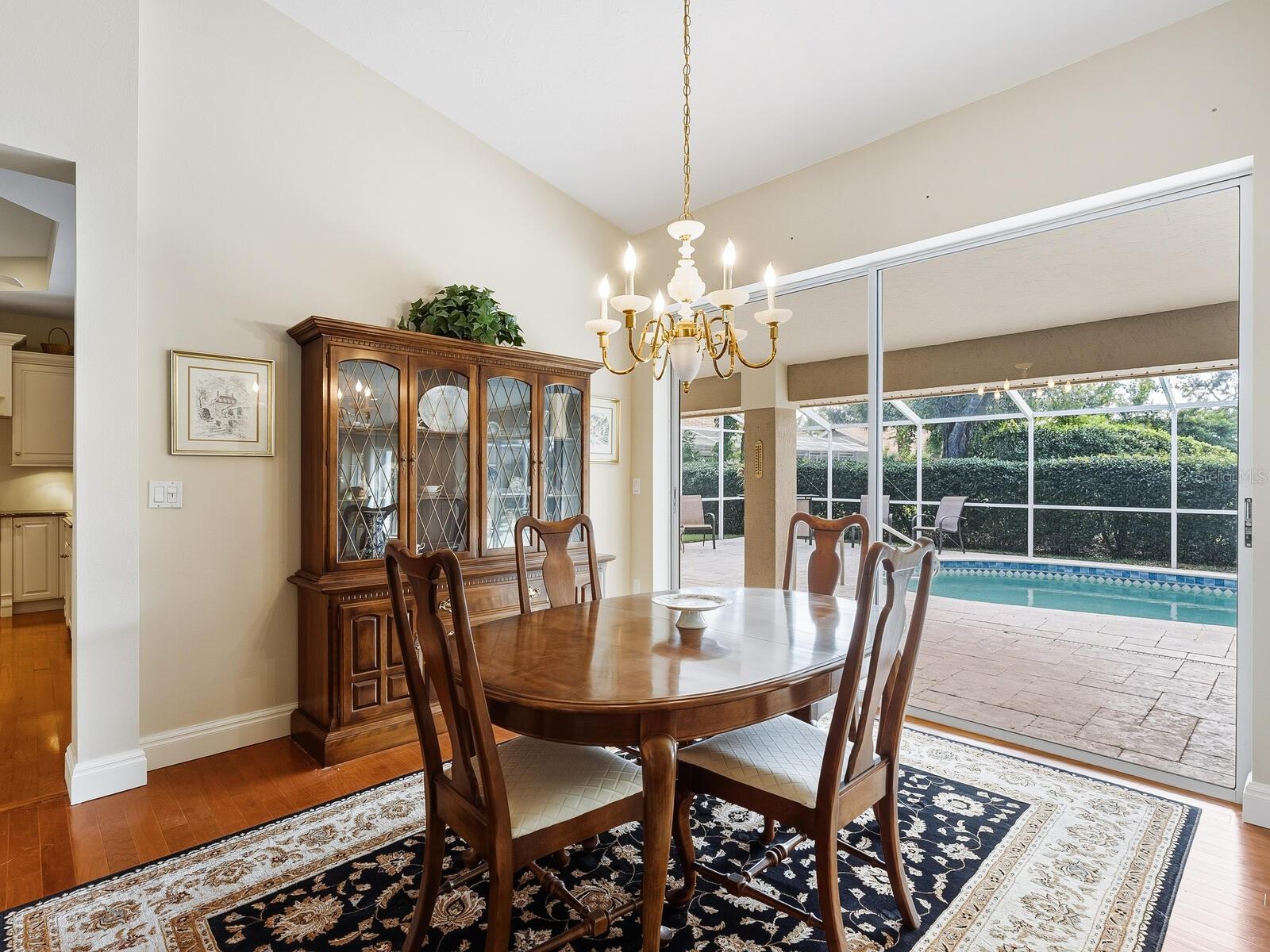 Image 20 of 44 For 4348 Highland Oaks Circle