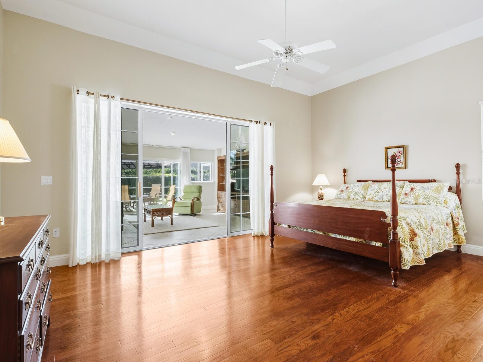 Image 8 of 44 For 4348 Highland Oaks Circle