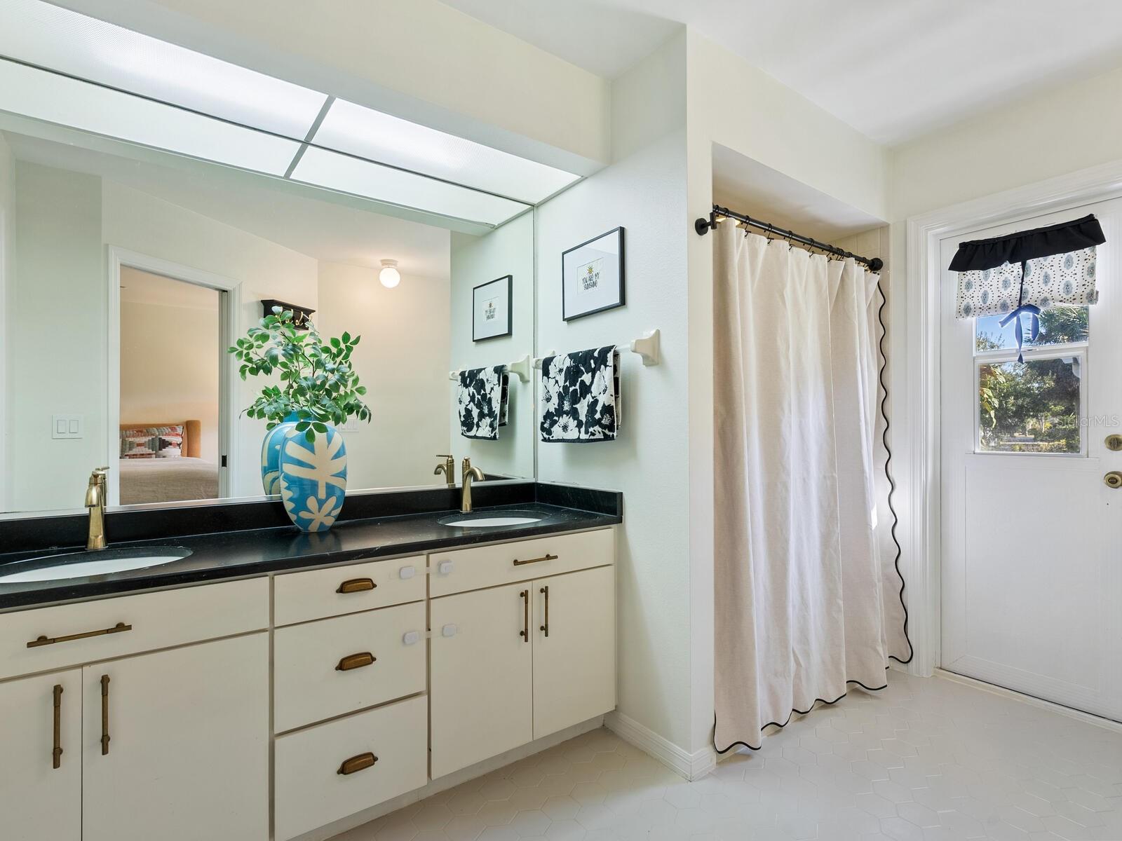 Image 14 of 26 For 4496 Trails Drive