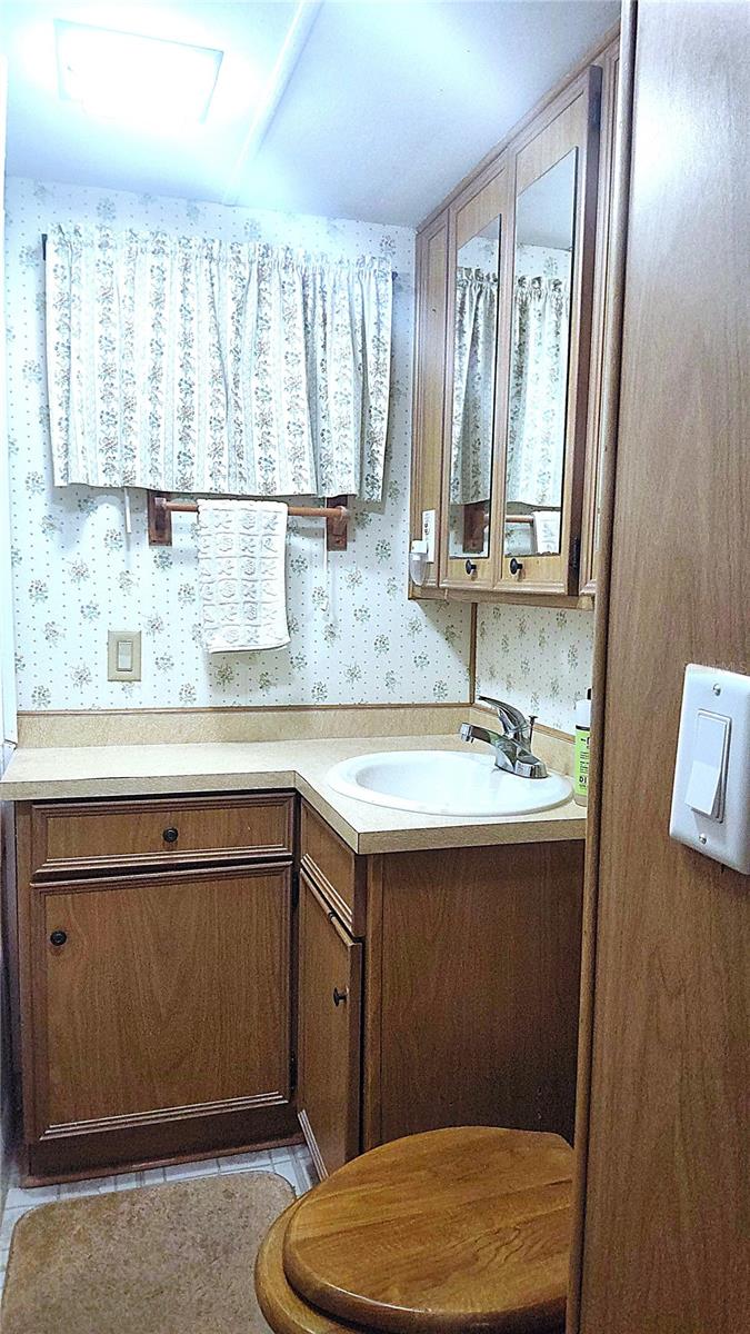 Image 10 of 16 For 3300 26th Avenue E 42