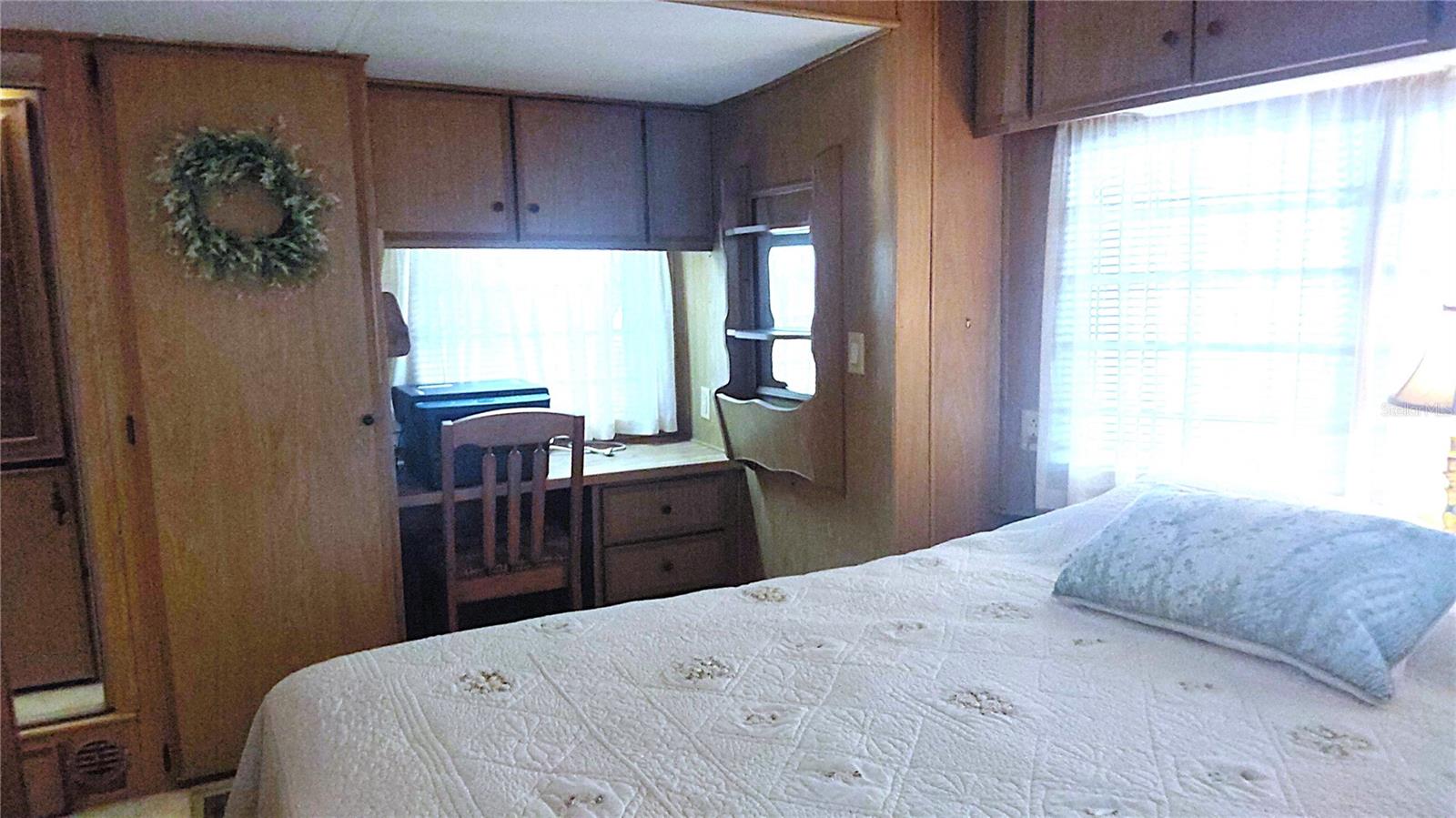 Image 13 of 16 For 3300 26th Avenue E 42