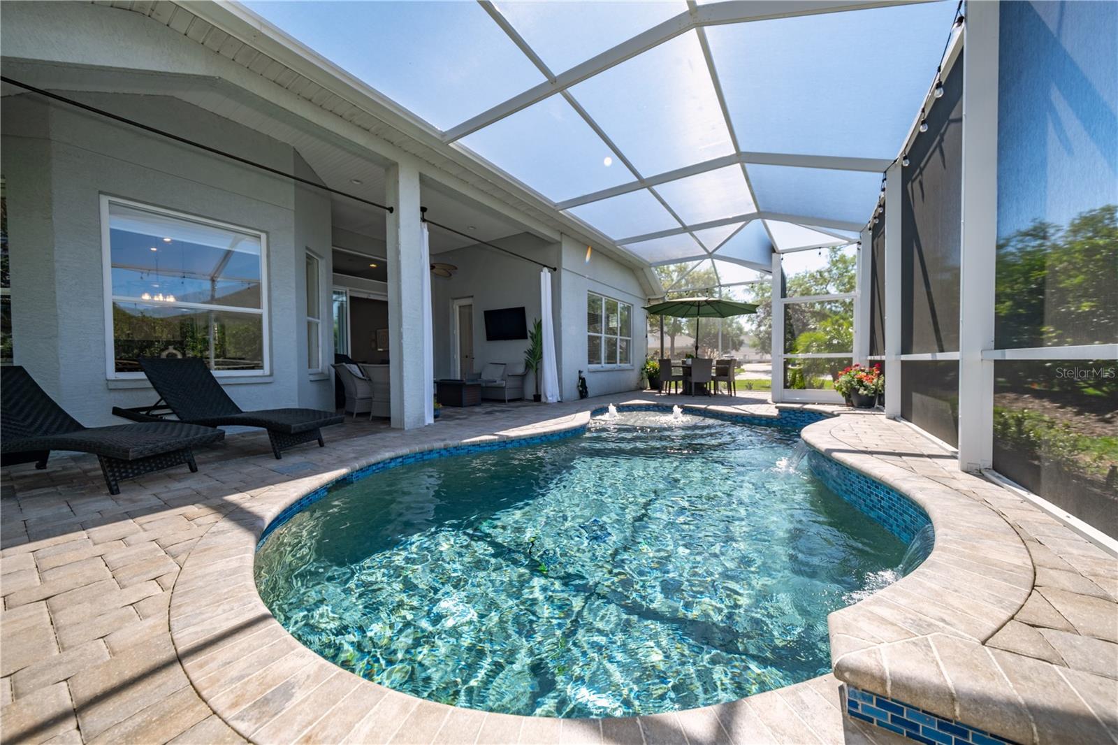 Image 29 of 46 For 5546 Whitehead Street