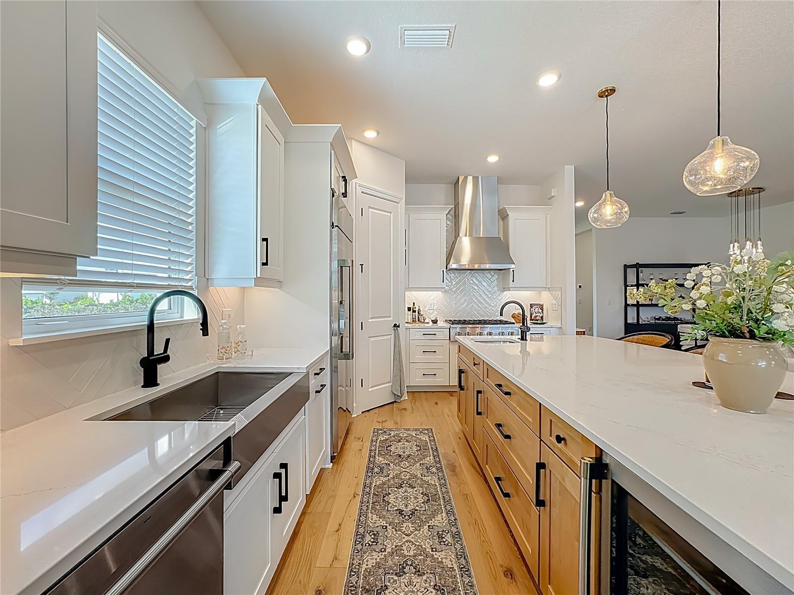 Image 17 of 88 For 16306 Isola Pl