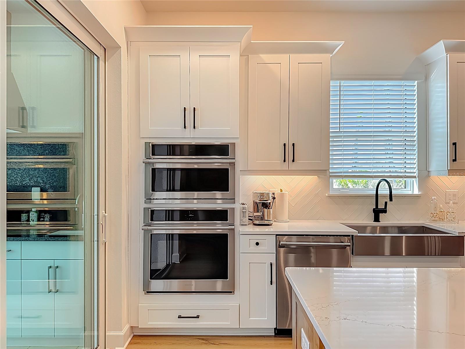 Image 19 of 88 For 16306 Isola Pl