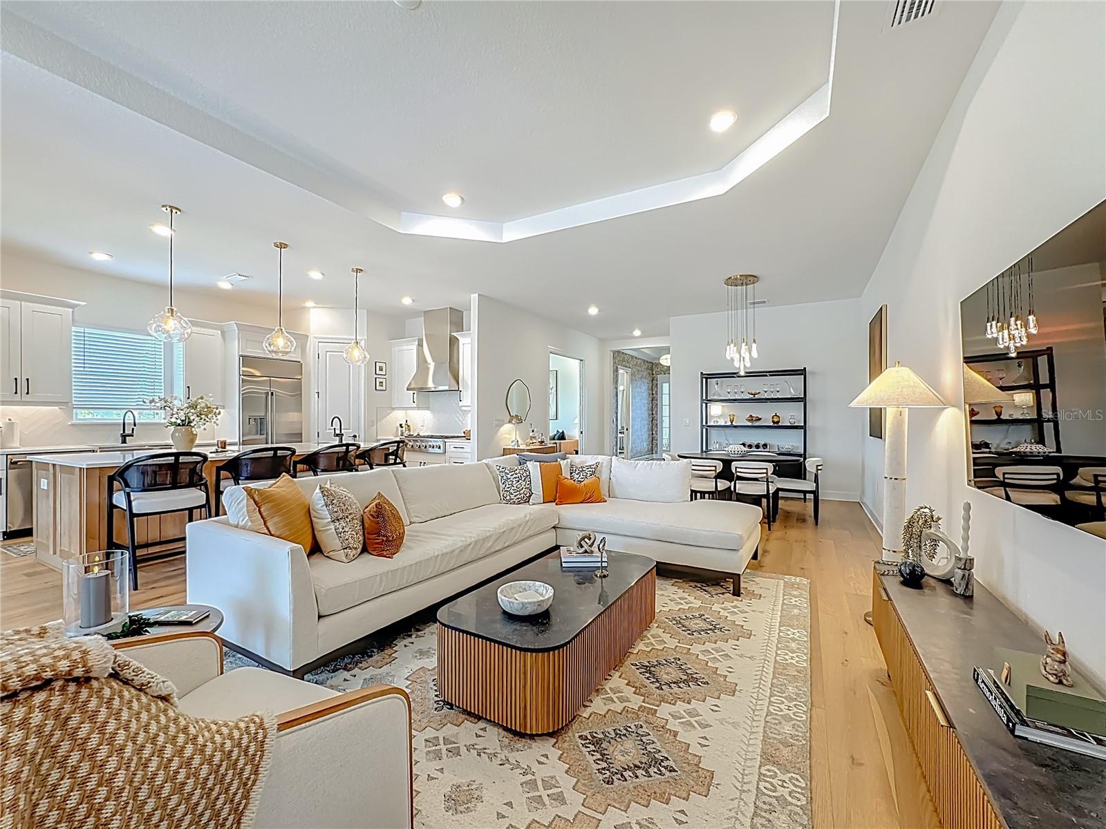 Image 24 of 88 For 16306 Isola Pl