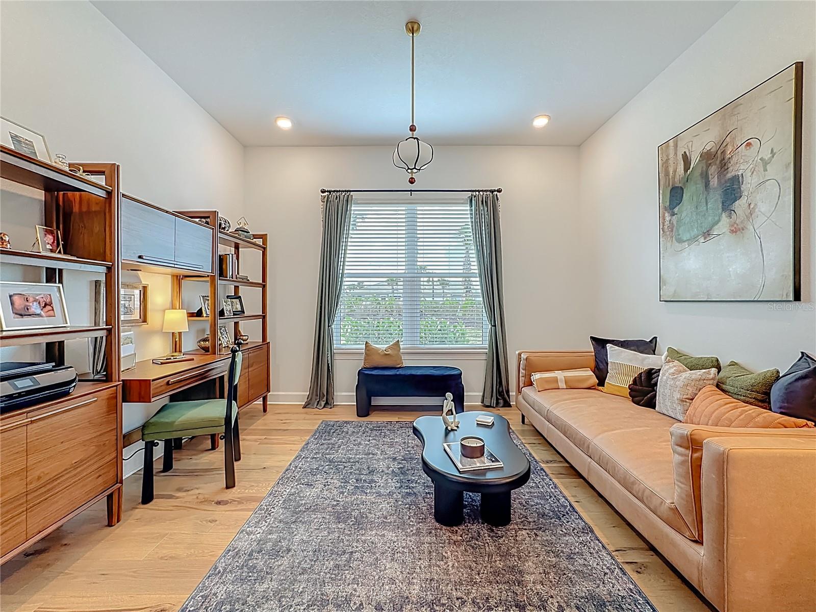 Image 31 of 88 For 16306 Isola Pl