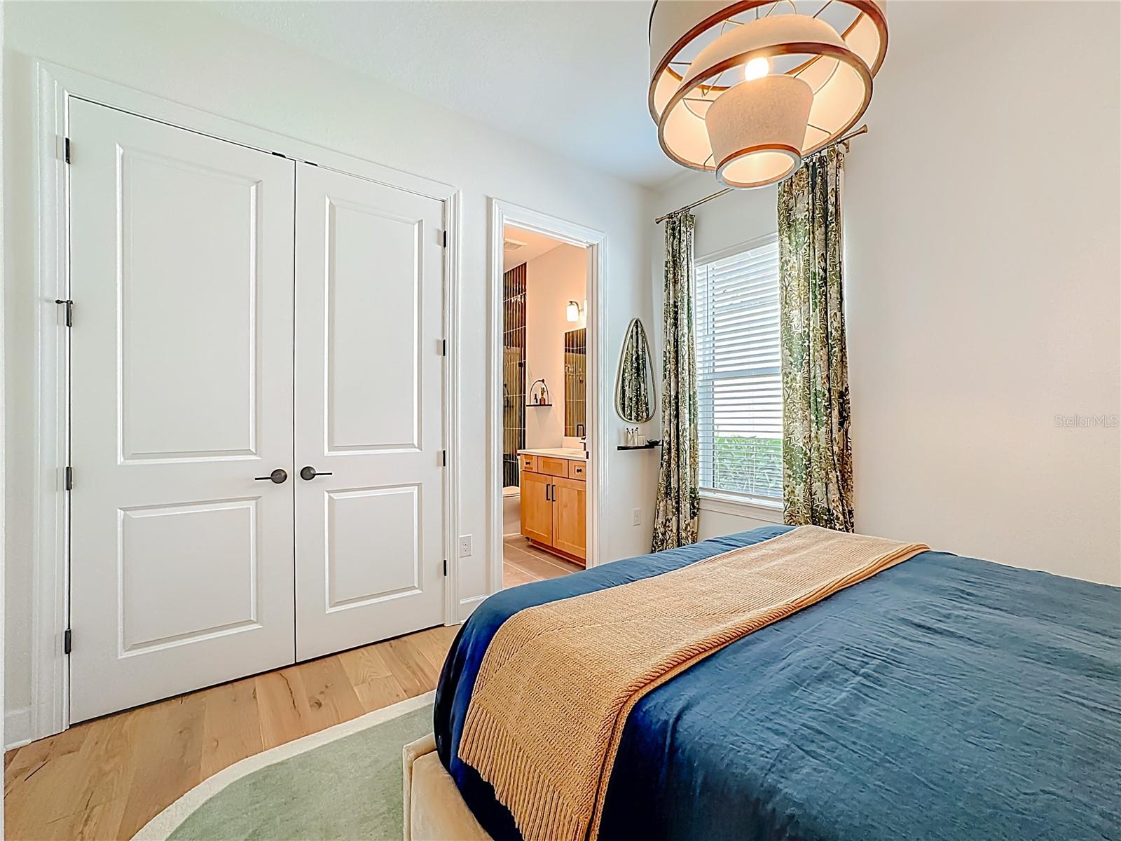 Image 40 of 88 For 16306 Isola Pl