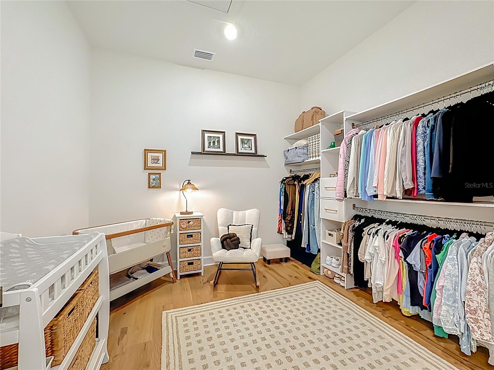 Image 53 of 88 For 16306 Isola Pl