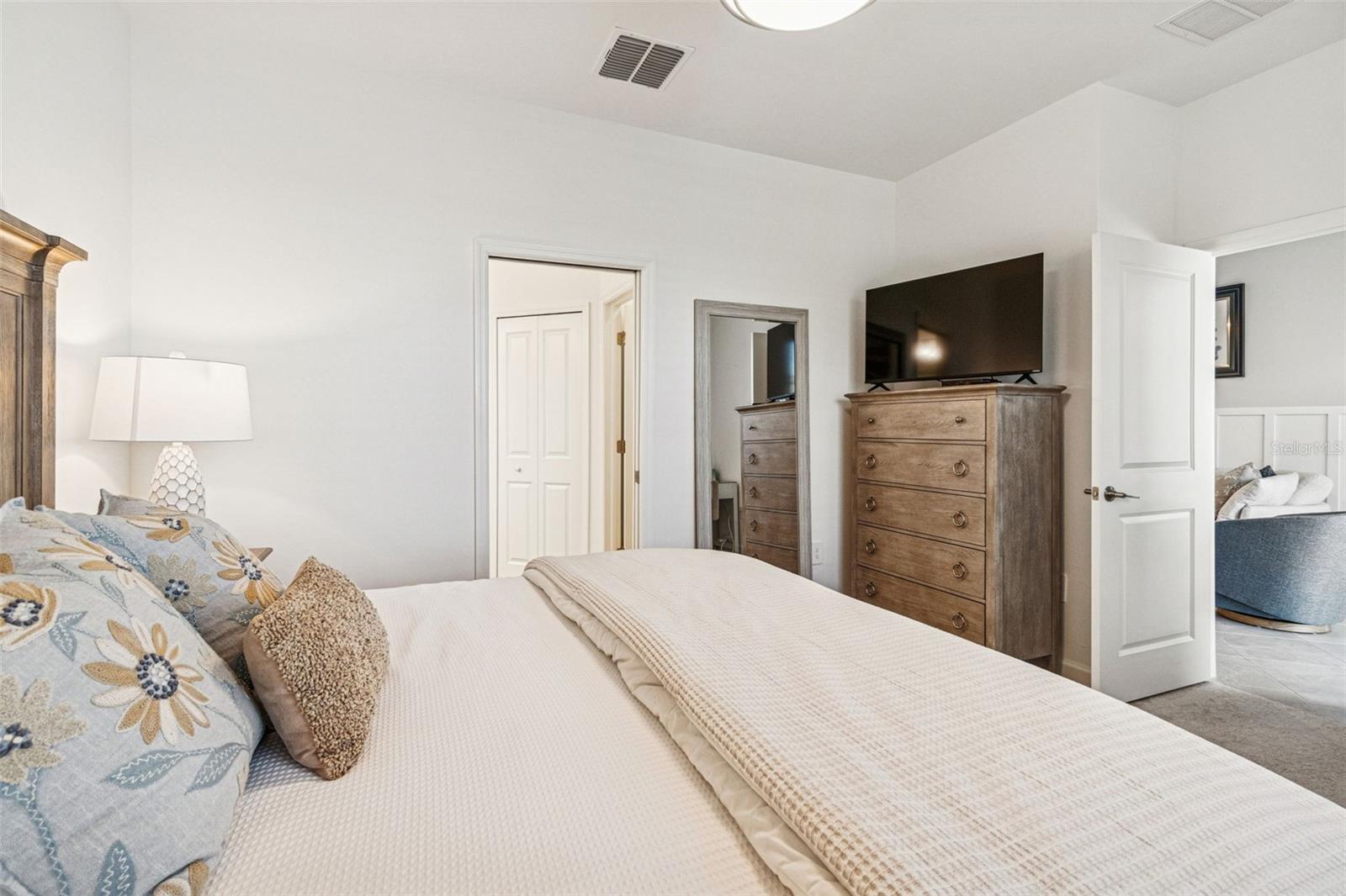 Image 14 of 51 For 5433 Mystic Water Cove