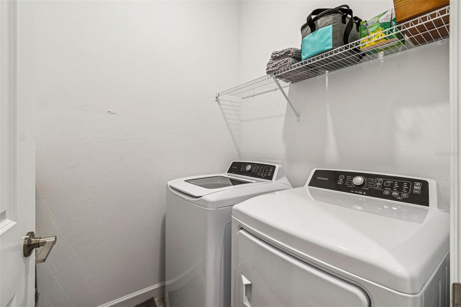 Image 28 of 51 For 5433 Mystic Water Cove