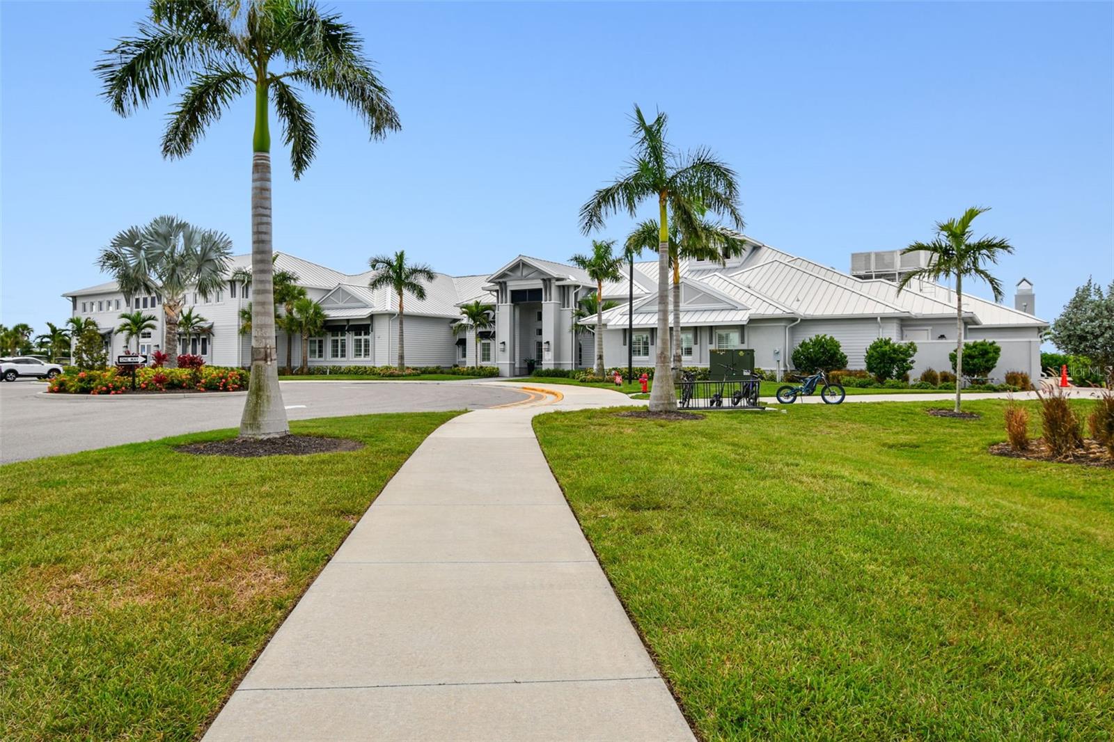 Image 32 of 51 For 5433 Mystic Water Cove