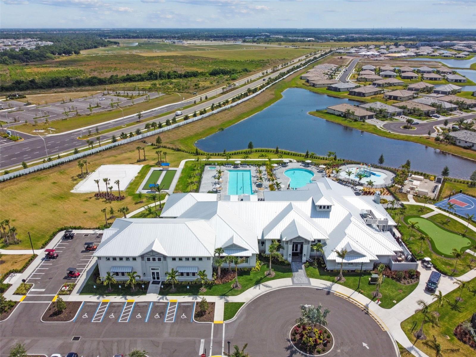 Image 33 of 51 For 5433 Mystic Water Cove